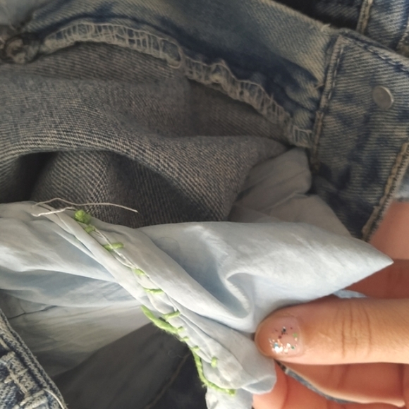 Light Wash High Waist Retro Mom Jeans - Size 27 or S/M - Picture 8 of 11